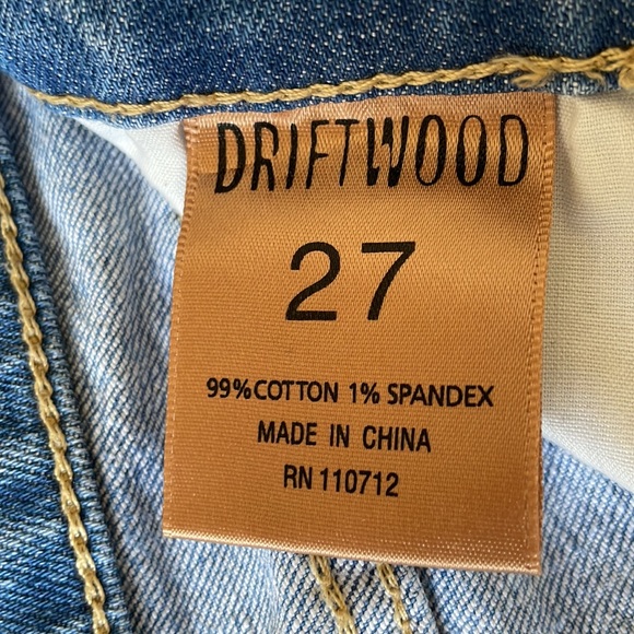 Driftwood Beau distressed denim - Picture 5 of 6
